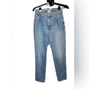 Calvin Klein CK Classic Mom Jeans – Size 6 – Vintage Wash